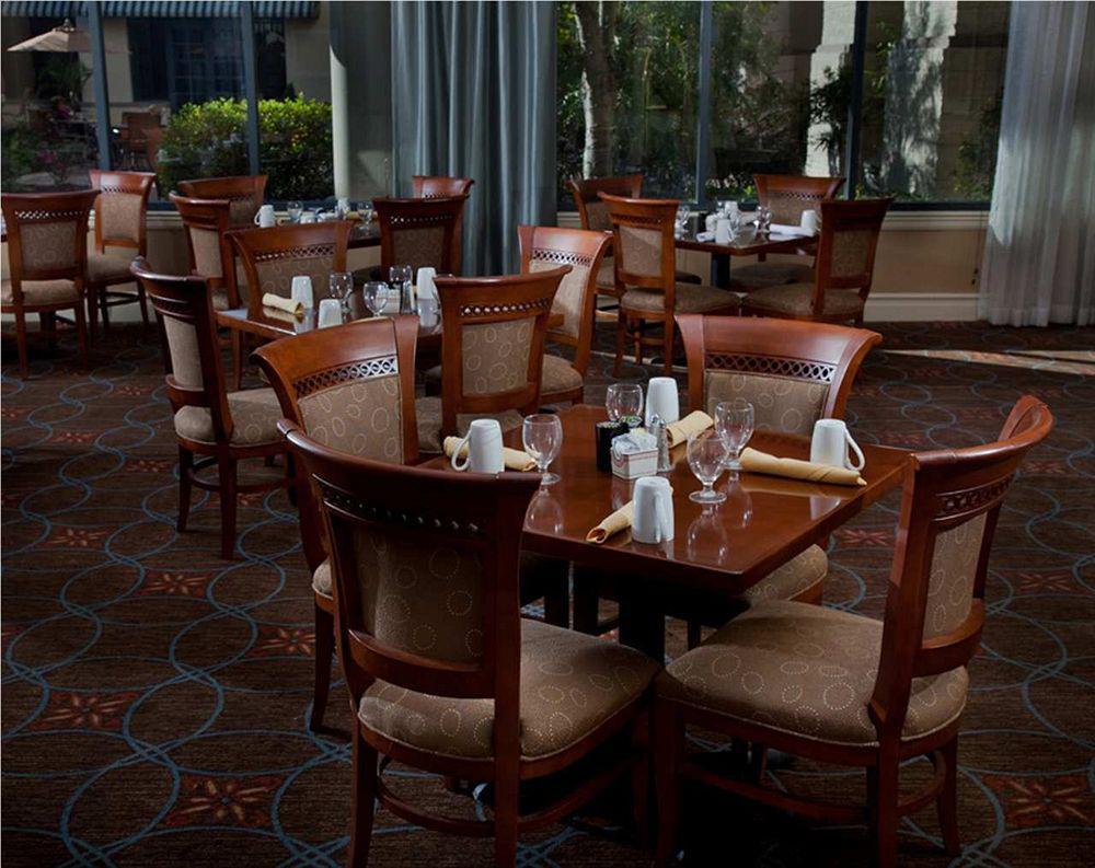Hilton New Orleans Airport Hotel Кенер Ресторант снимка