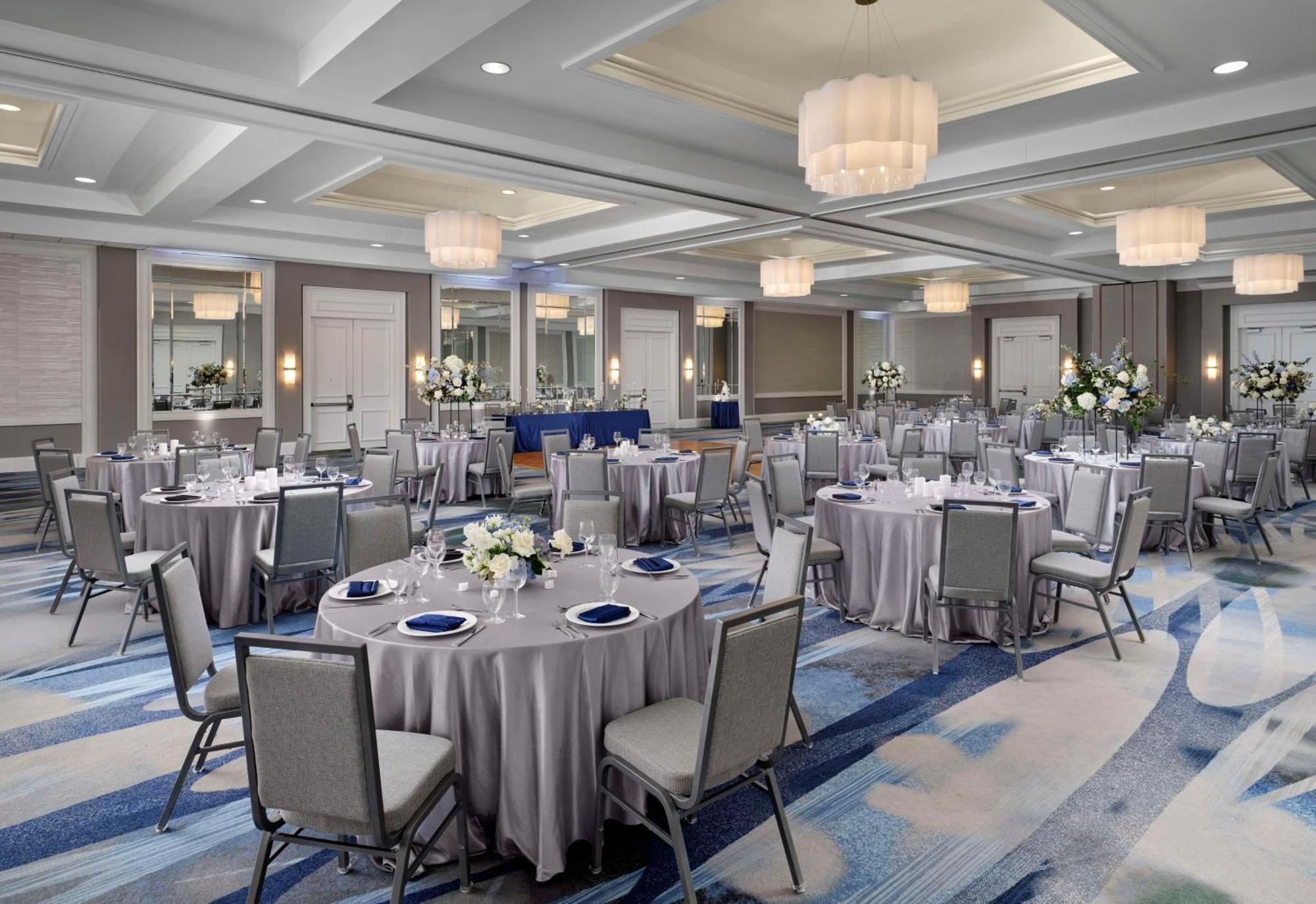 Hilton New Orleans Airport Hotel Кенер Екстериор снимка