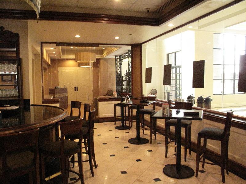 Hilton New Orleans Airport Hotel Кенер Екстериор снимка