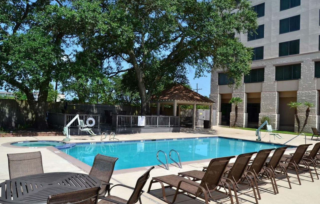 Hilton New Orleans Airport Hotel Кенер Екстериор снимка